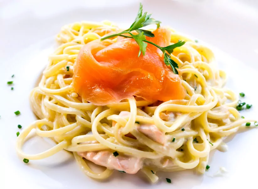 Receta de espaguetis con salmon ahumado