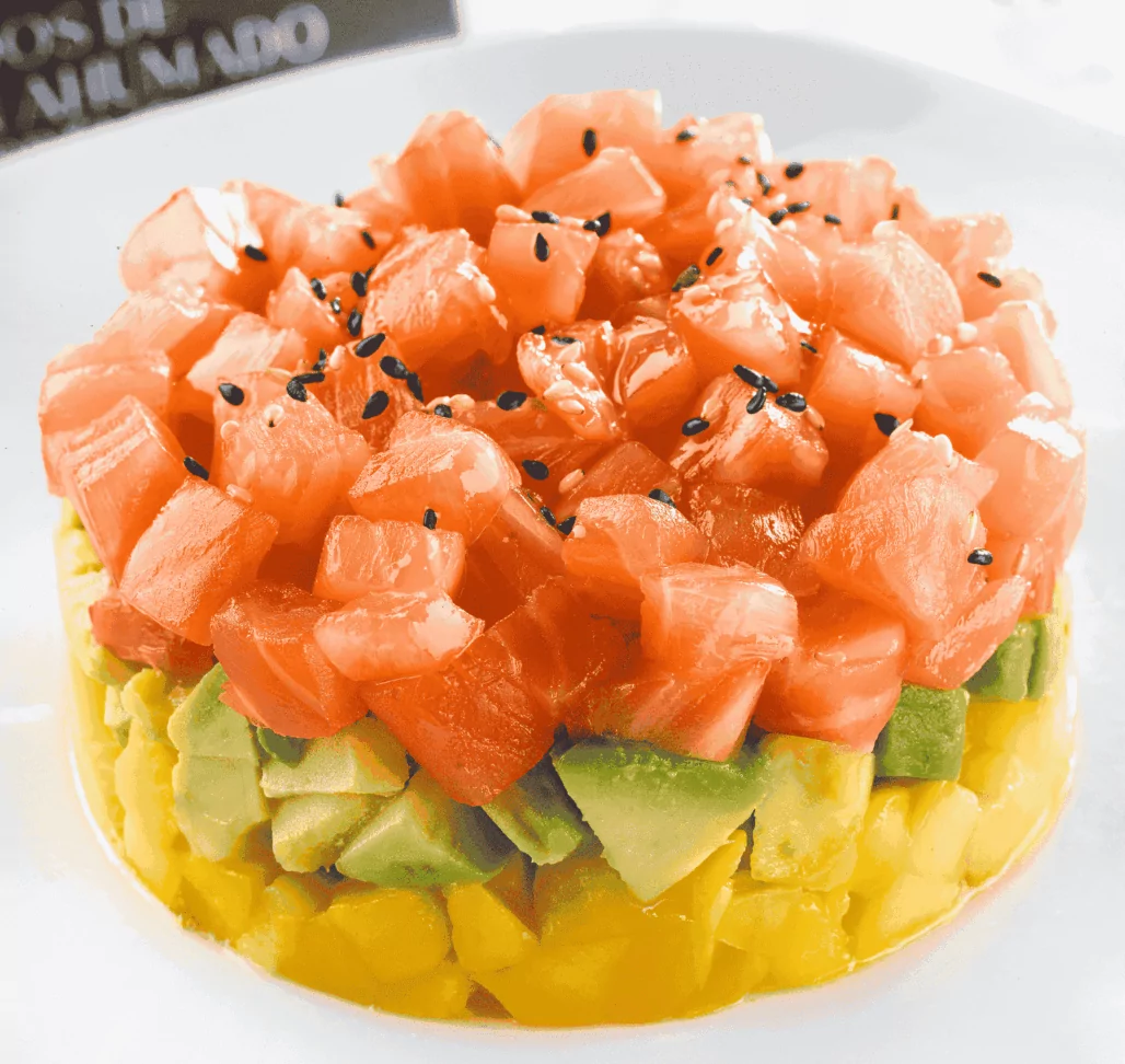 Dados-salmon-ahumado-dominguez-1028x972.png
