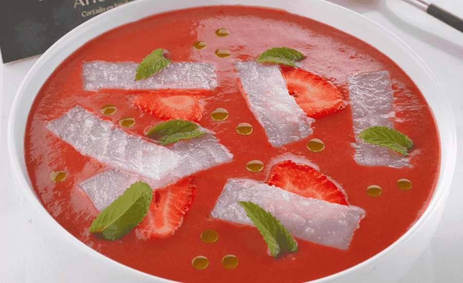 Sopa fría de fresas Sopa fría de fresas